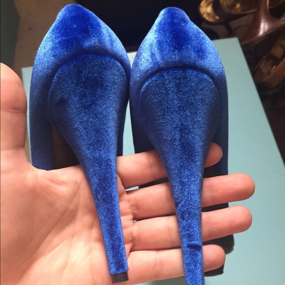 🤍GIFT🤍MQ By Alexander McQueen pump blue velvet - Picture 3 of 16